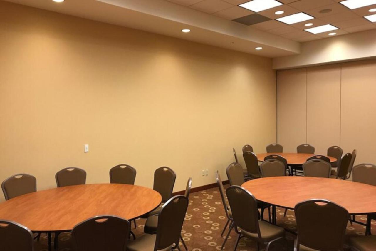 Hyatt Place Downtown 3*