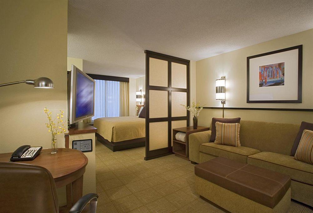 Hyatt Place Downtown 3* Des Moines